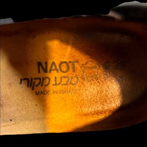 Naot MaryJanes Grey Metallic WMNS EU39 - Picture 5 of 6
